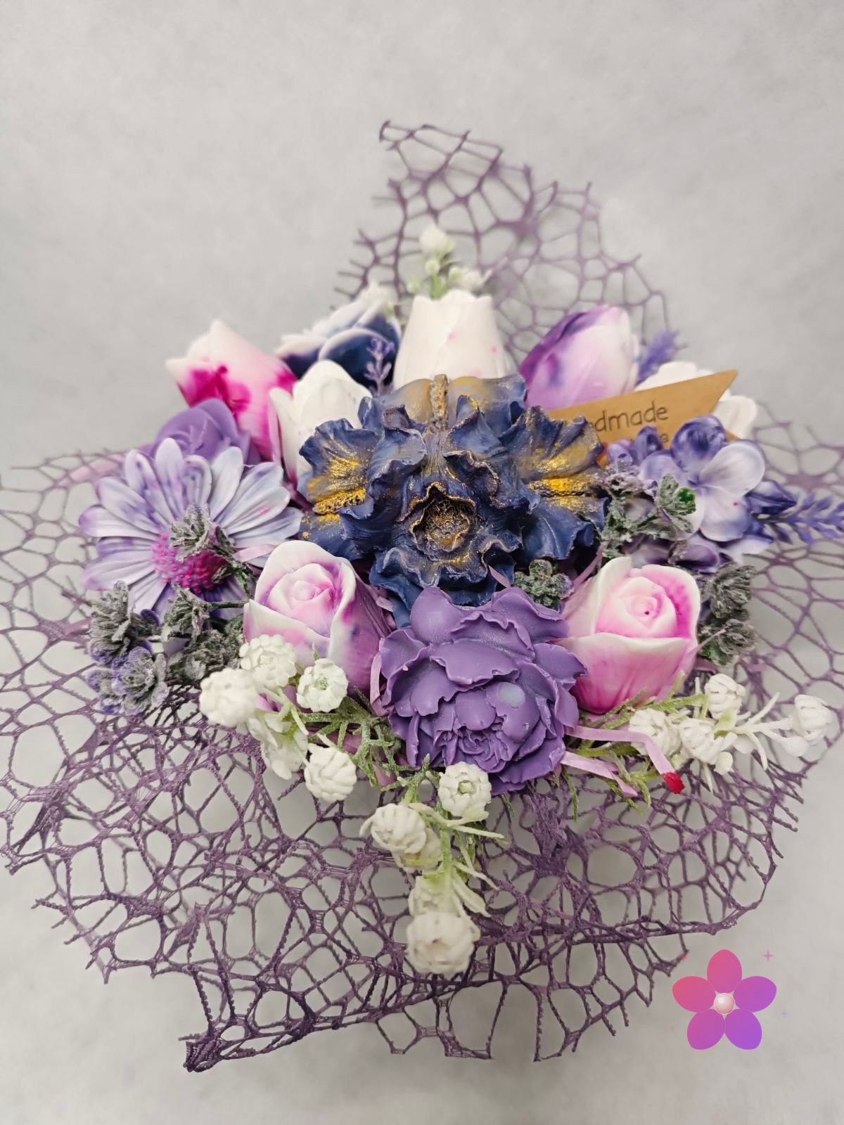 Flower bouquet with Iris